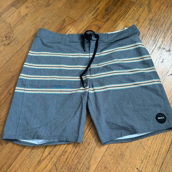 RVCA Grey Board Shorts 34 - Picture 1 of 4